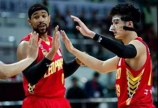 九游体育官方入口-今晚欧篮联焦点战；上海久事伤情更新；质疑声仍在；纪律约束更严格(今天上海久事与北汽直播最新消息今天)